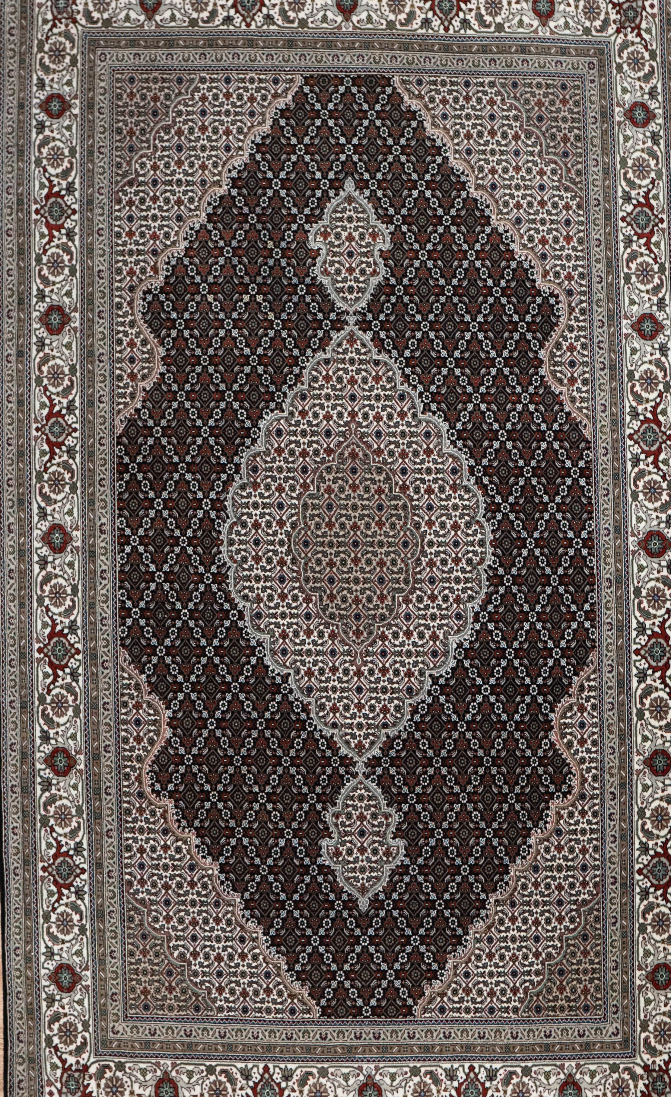 Tabriz Wool Rug 5.5×8.0