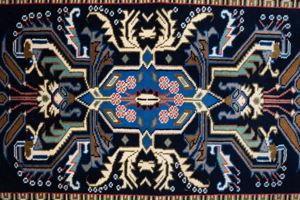 Kashan Wool Rug 2.1 x 3.1' View 2