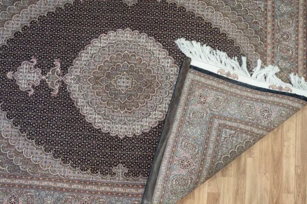 Tabriz Wool Silk Rug 5'x7' View 4