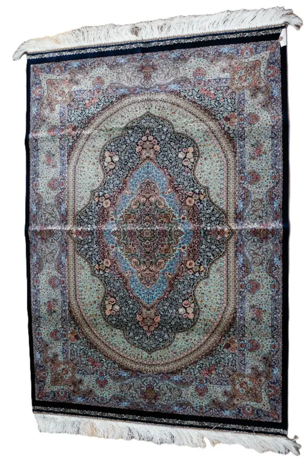 Qum Design Silk 3.0 × 5.0
