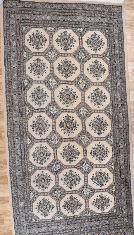 Bokhara Wool Rug 5.0 x 8.0'