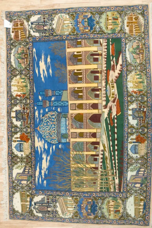 Isfahan Wool Rug 3.9'x5.1'