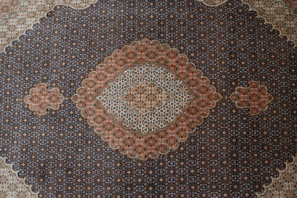 Tabriz Wool Rug 6.7x9.7 View 1