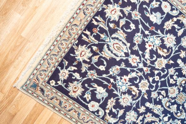 Nain Wool Silk Rug 4.1'x6.5' View 3