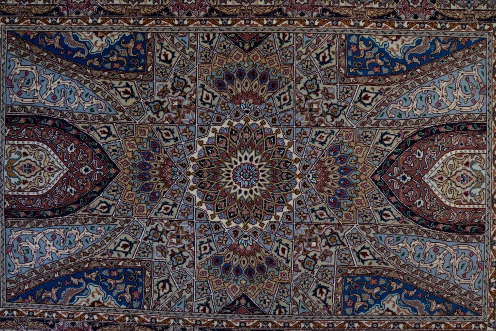 Tabriz Wool Silk Rug 3.4'x5' View 2