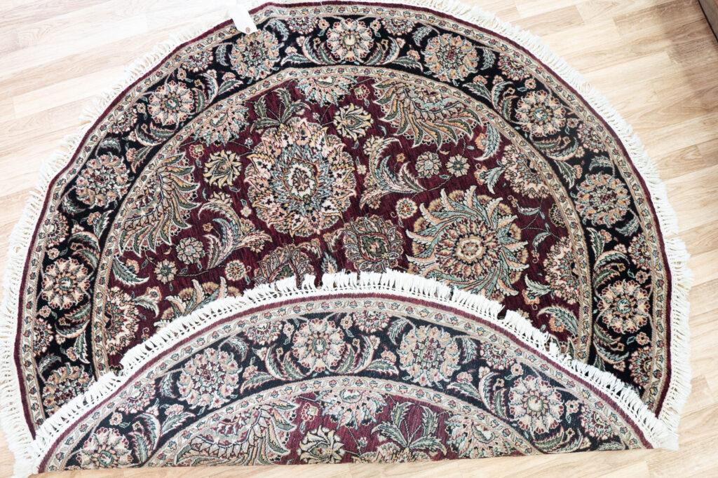 Kashan Wool rug 5'x5' View 4