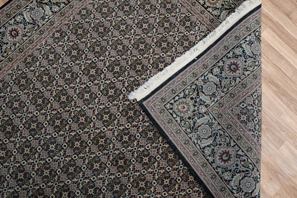 Tabriz Wool Rug 6'x9' View 4