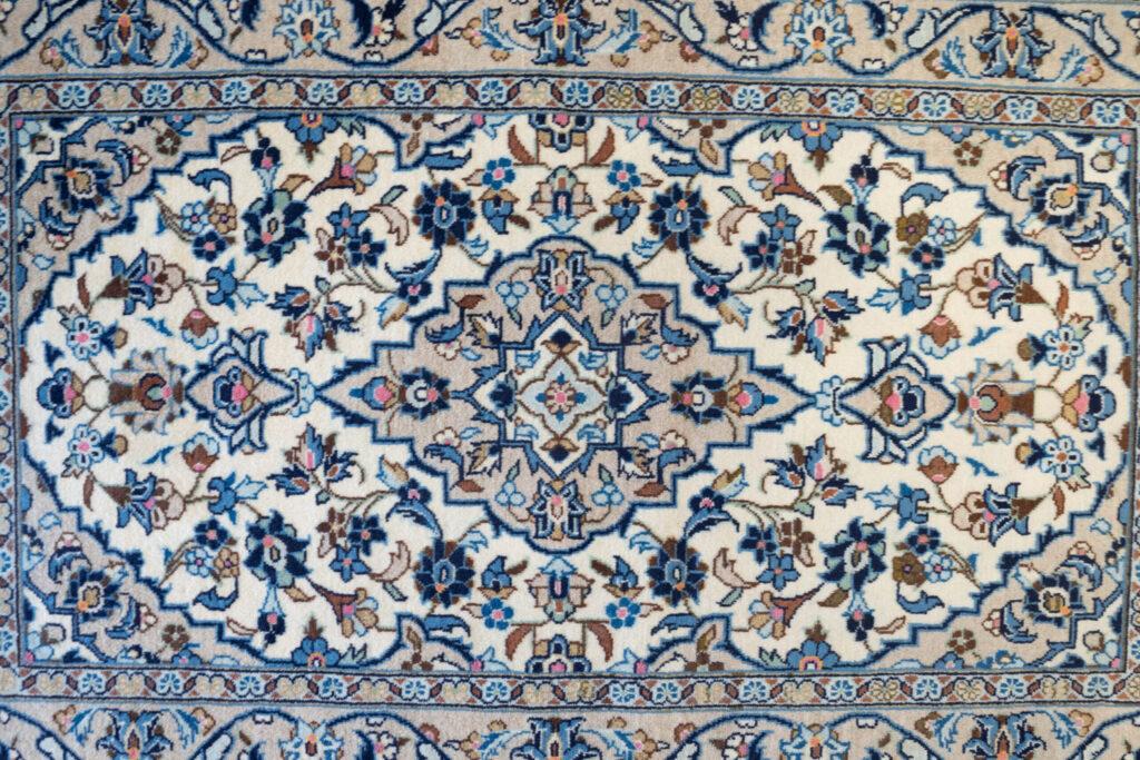 Kashan Wool Rug 3'x5' View 2