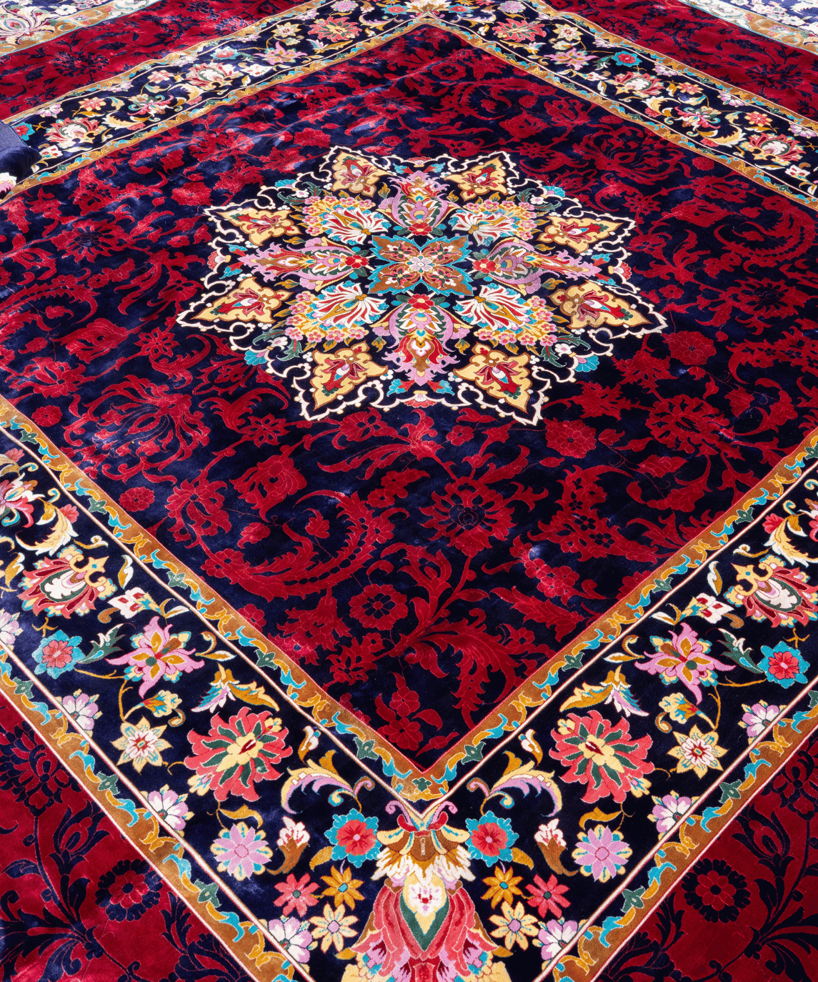 Qum Silk Oriental Rug – 10' × 10' View 7