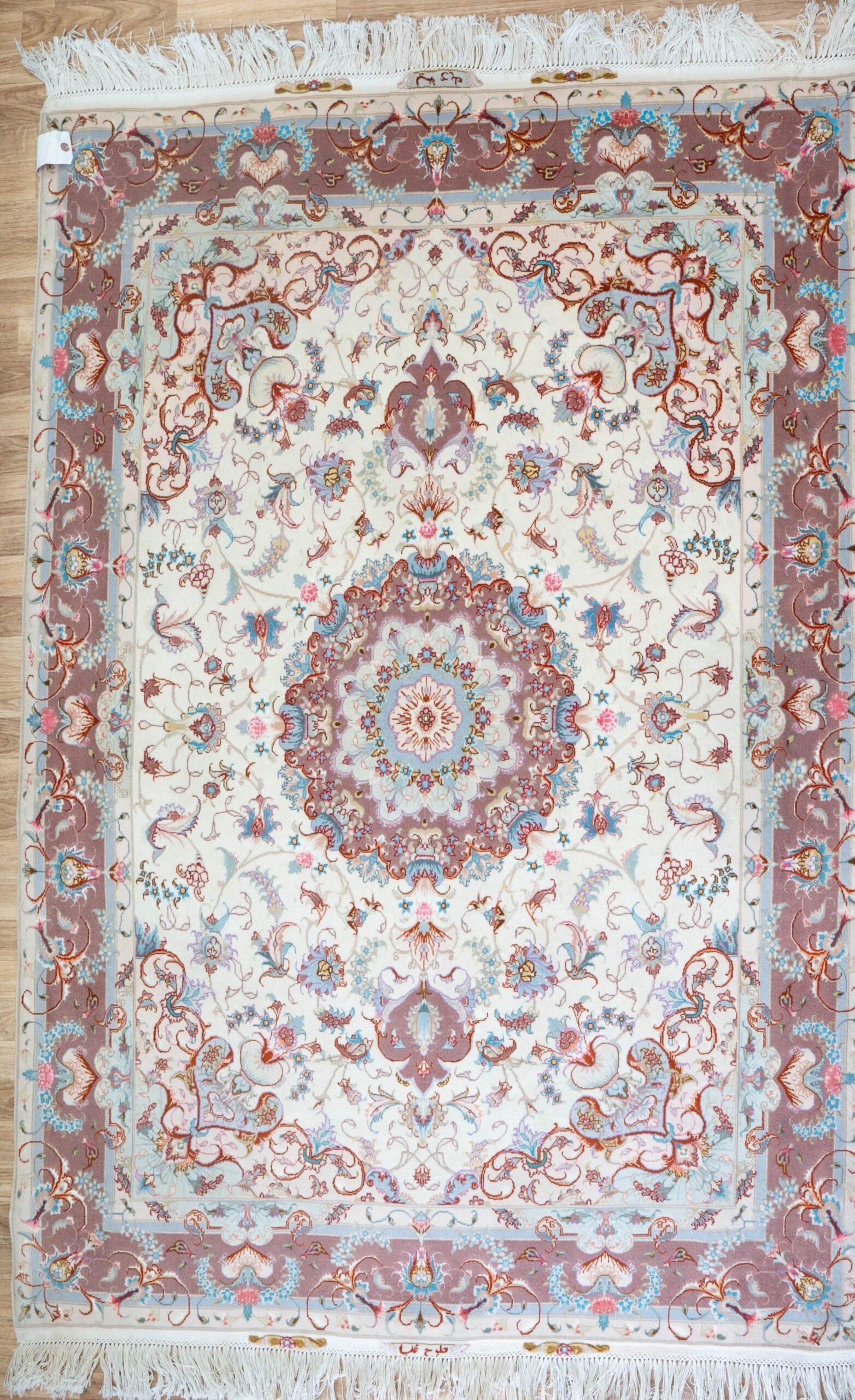 Tabriz Wool Silk Rug 5'x7' View 1