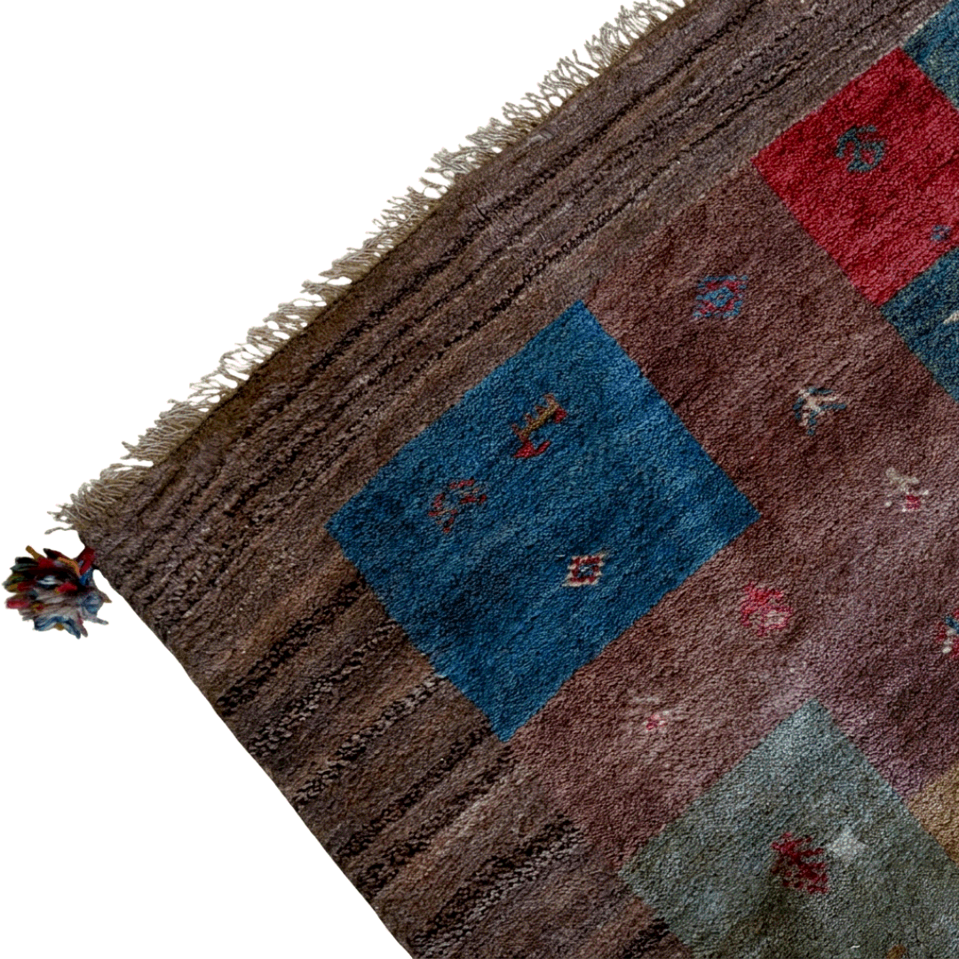 Gabbeh Rug 3924 – Genuine Hand-Woven Wool Oriental Rug View 2