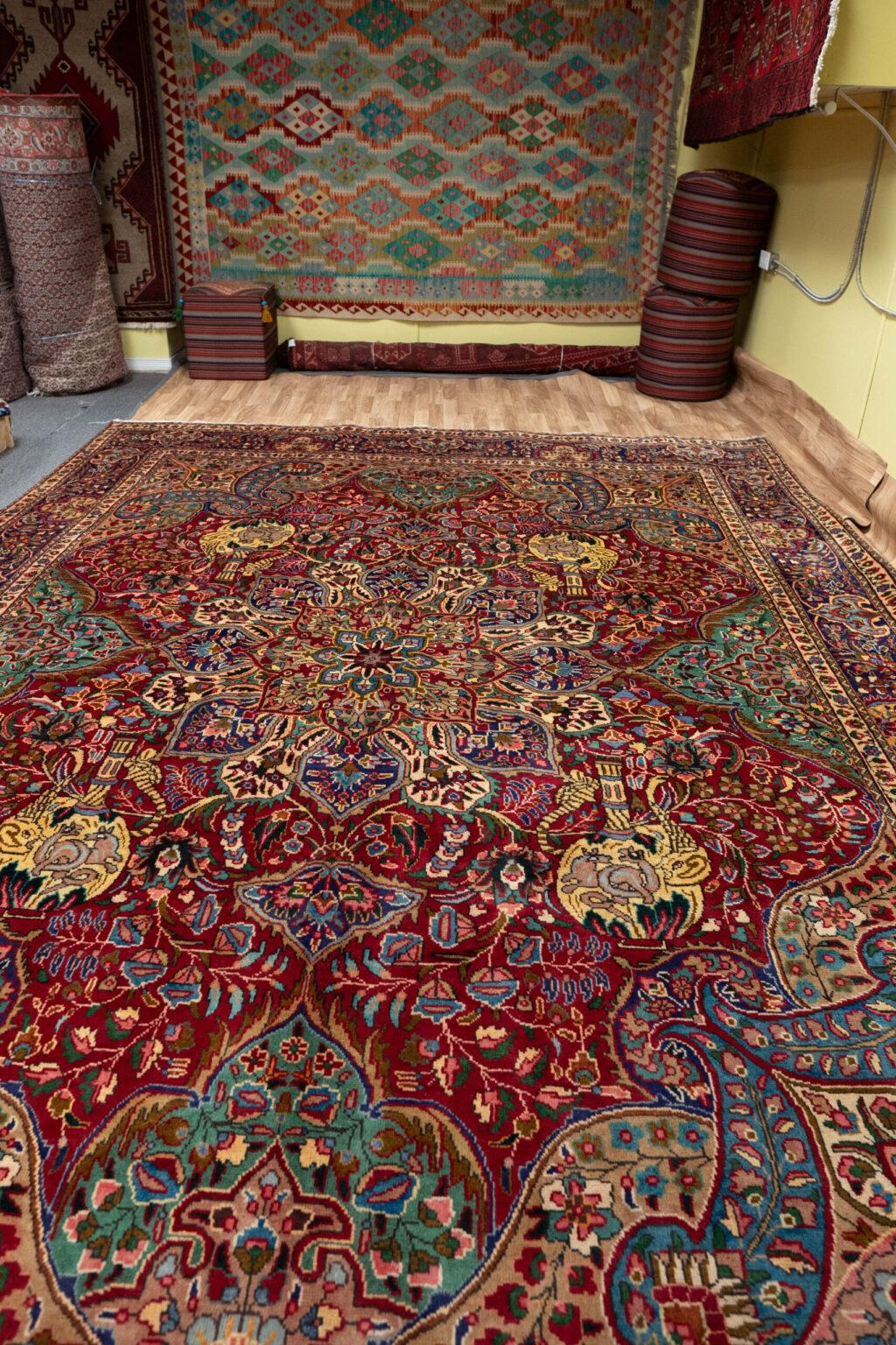 Tabriz Wool Rug 13.0x9.8 View 5