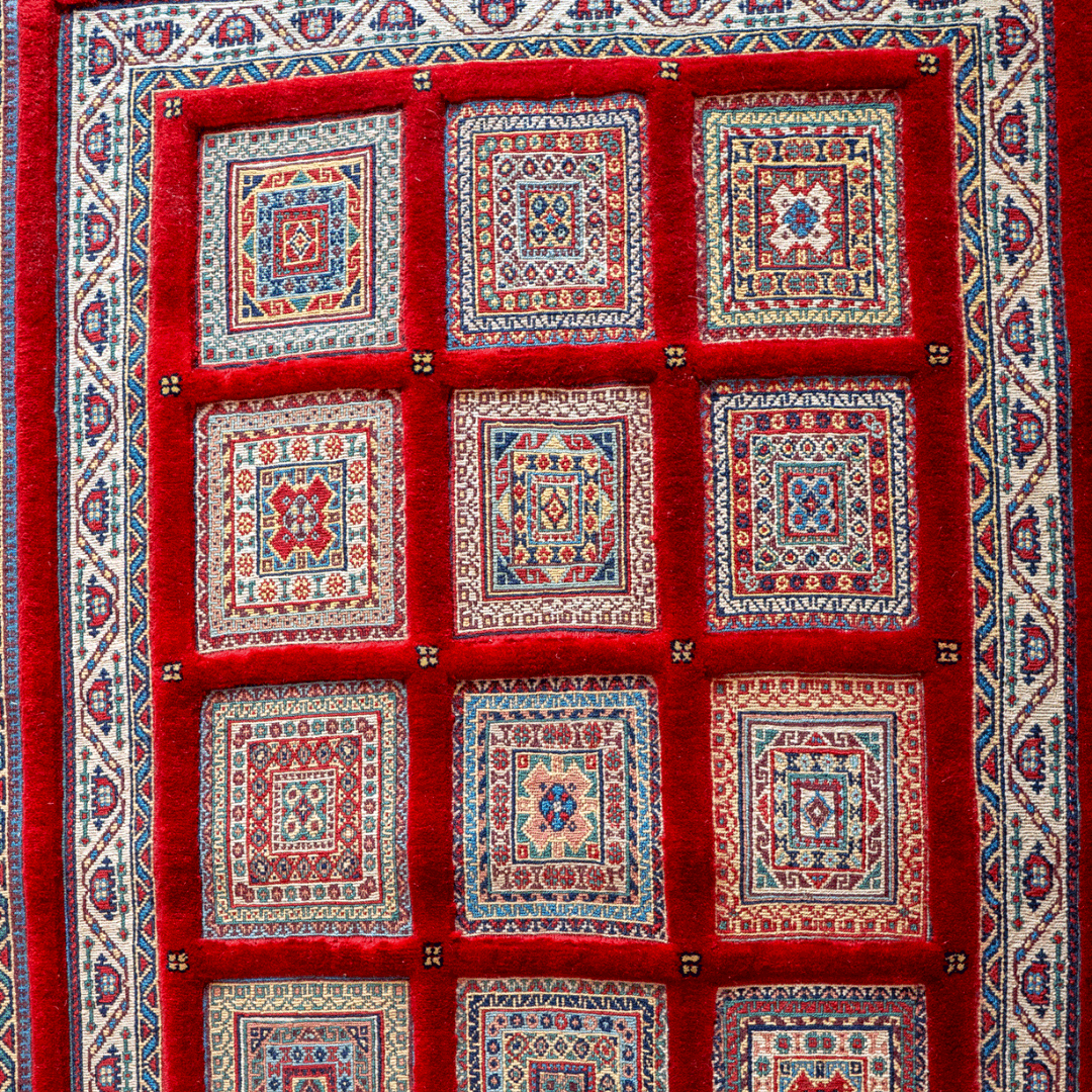 Kilim Rug 3920 – Genuine Hand-Woven Wool Oriental Rug View 2