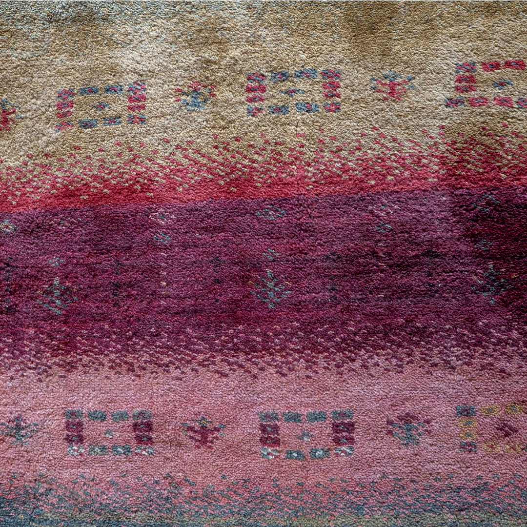 Gabbeh Rug 3926 – Genuine Hand-Woven Wool Oriental Rug View 2