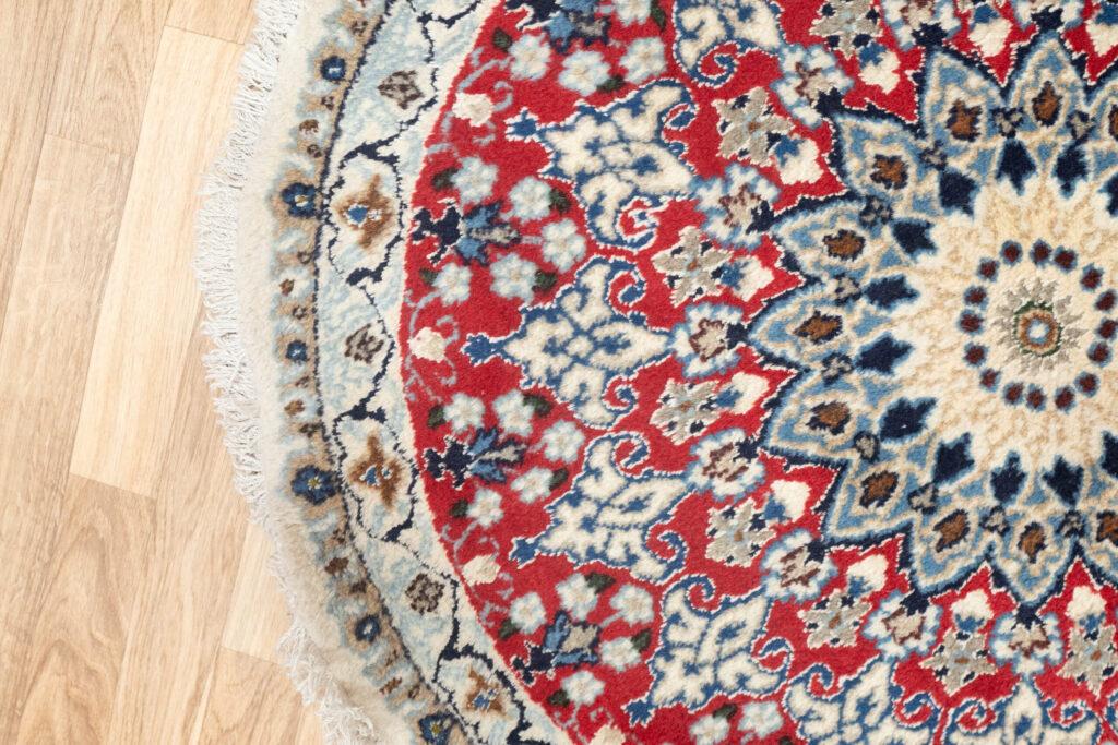 Nain Rug 3'x3' View 3