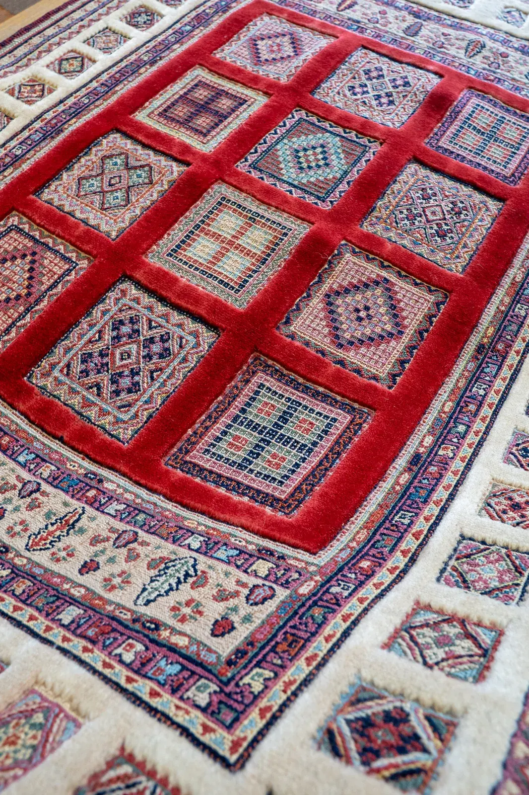 Kilim Rug AP-3921 – Genuine Hand-Woven Wool Oriental Rug View 6