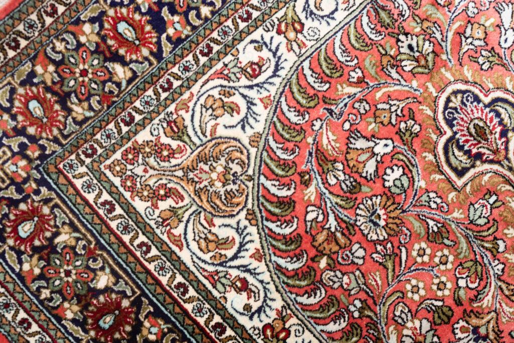 Qum Design Wool Rug 3.4'x5.4' View 4