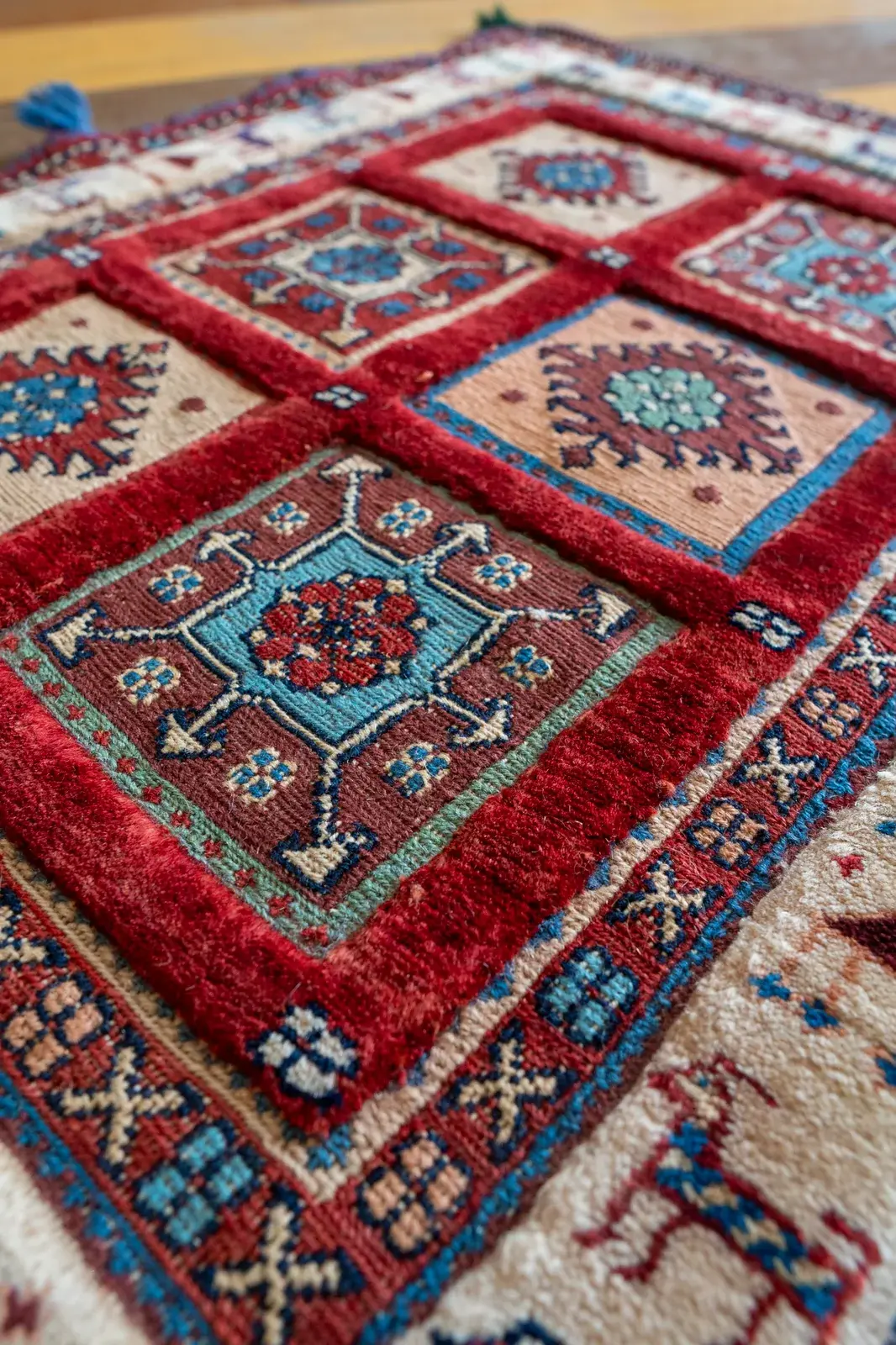 Kilim Rug 3917 – Genuine Hand-Woven Wool Oriental Rug View 5