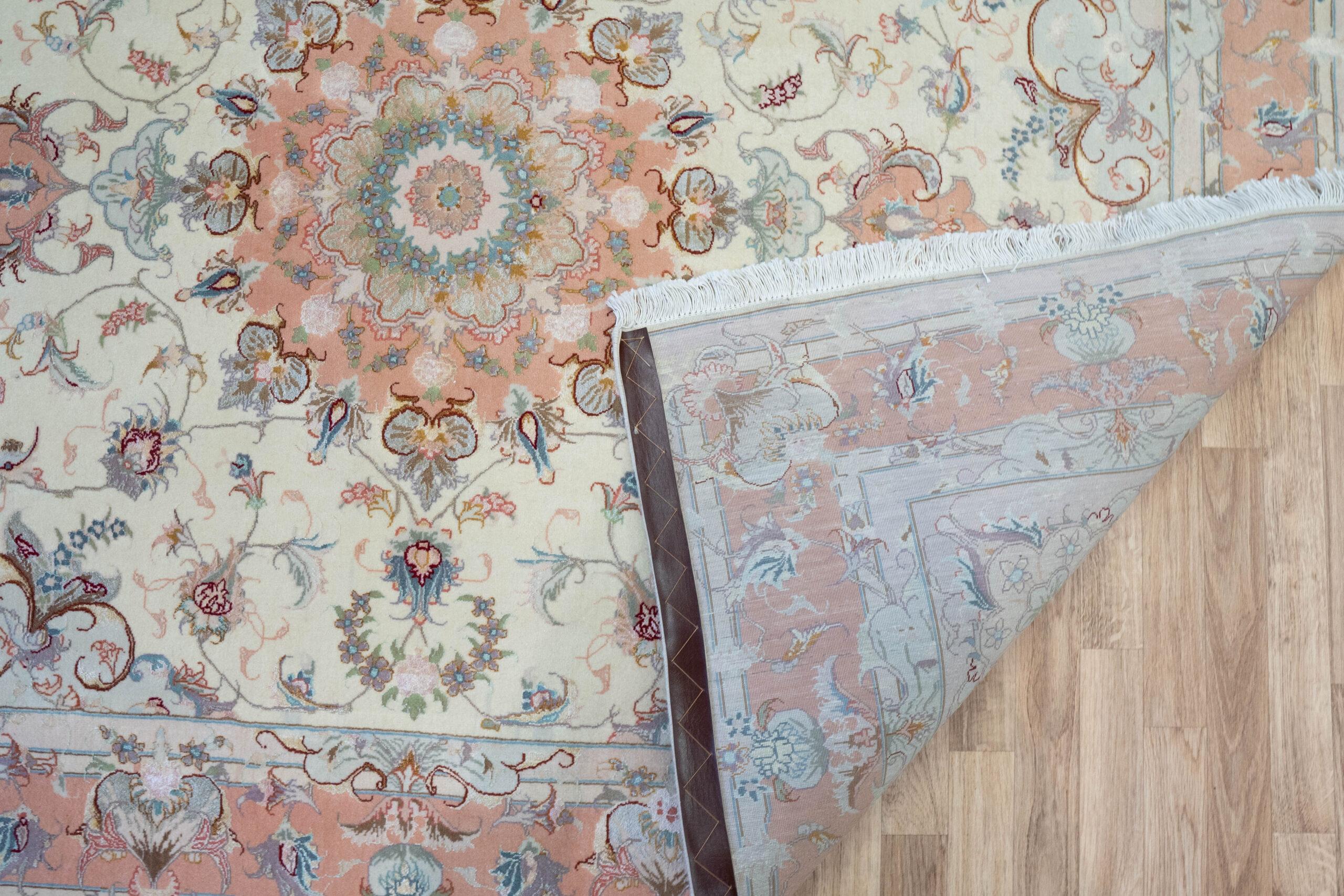 Tabriz Wool silk Rug 5'x6.7' View 4