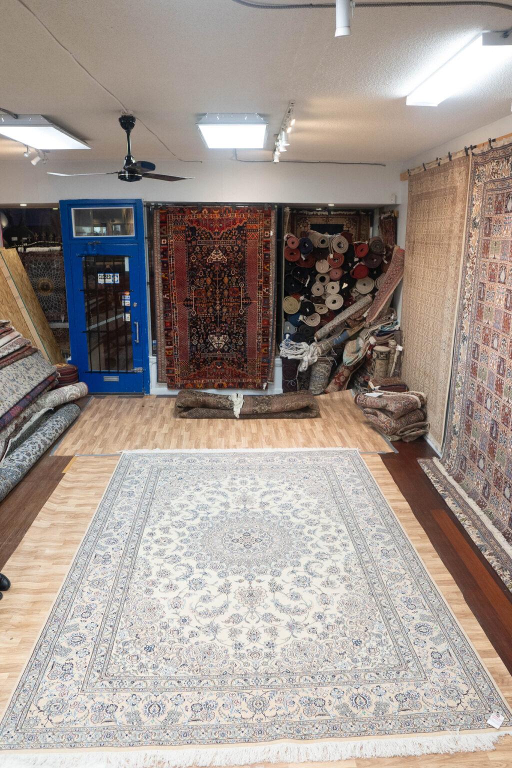 Nain Wool Rug 8.3'x11.5' View 1