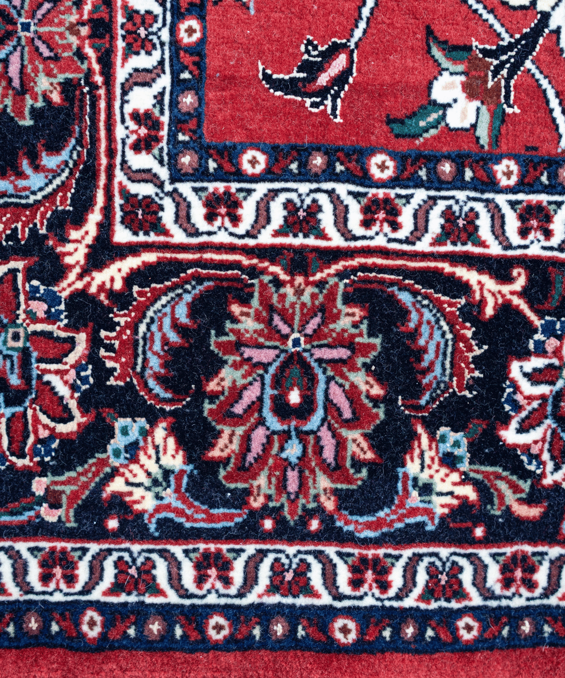 Traditional Bidjar Wool & Silk Handwoven Oriental Rug – 6'6" × 8'6" View 7