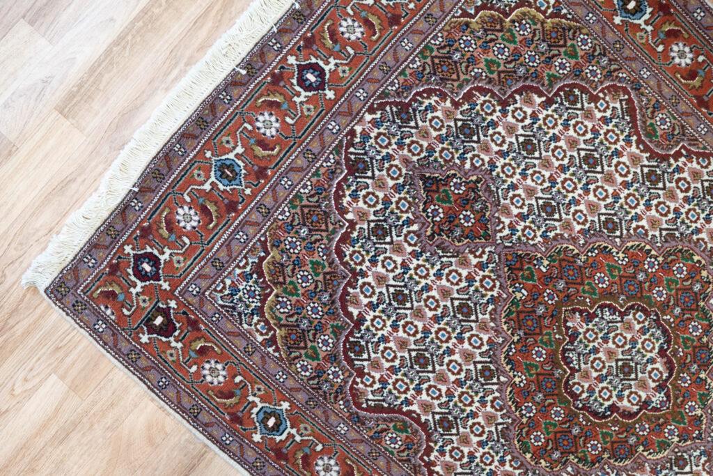 Tabriz Wool Silk Rug 3.2'x5.2' View 3