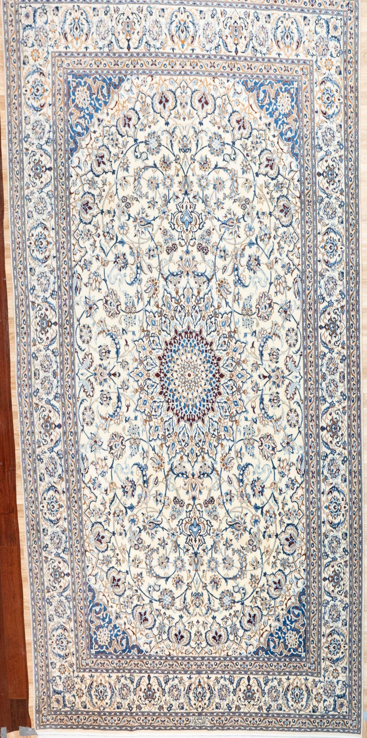 Nain Wool Rug 8.5'x11.7' View 5