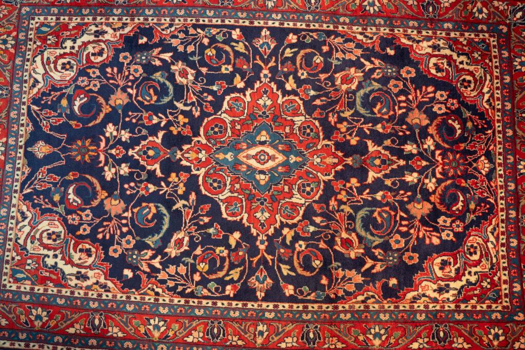 Sarouk Wool Rug 4.5'x7.0' View 2