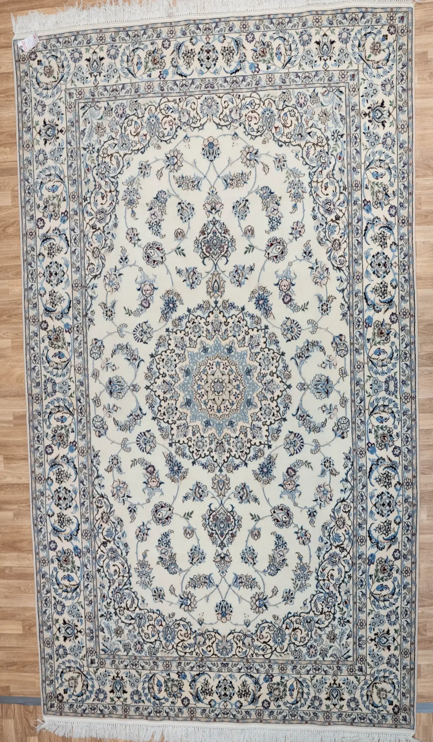 Nain Wool Silk Rug 7.0 x 10.0' View 4