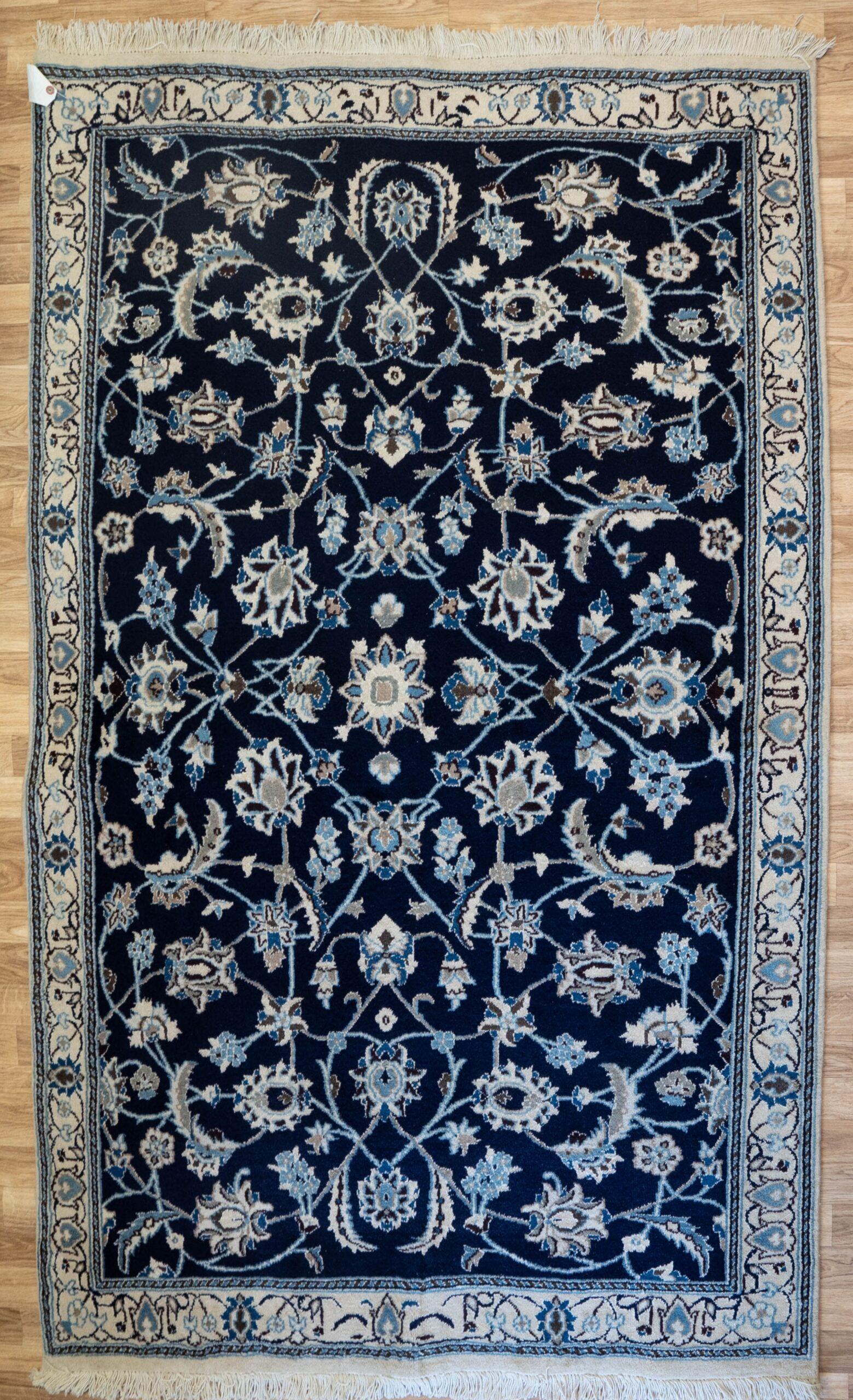 Nain Wool Silk rug 4.8'x6.8' View 1