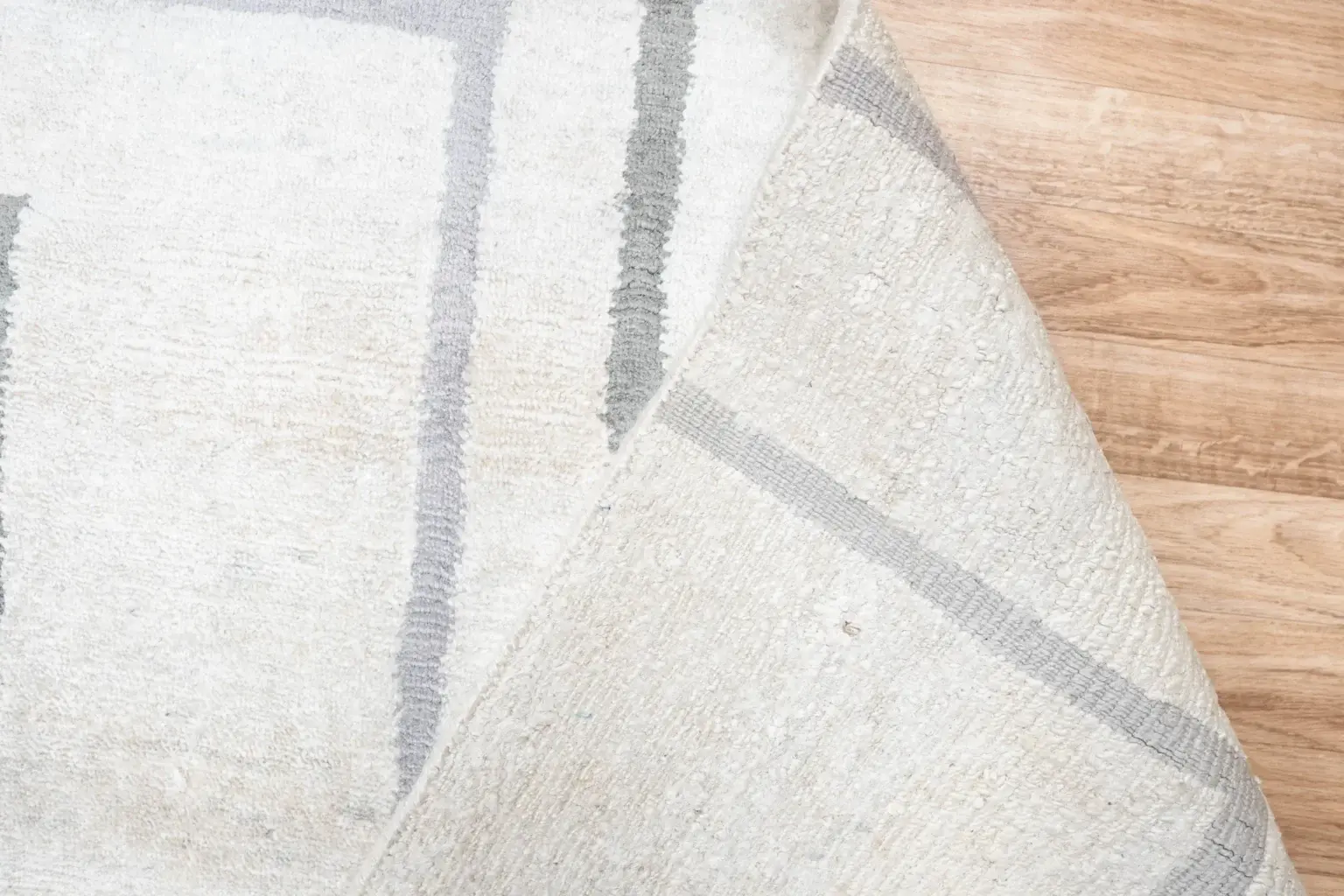 Tibet Wool Silk Rug 6 x 8' View 2