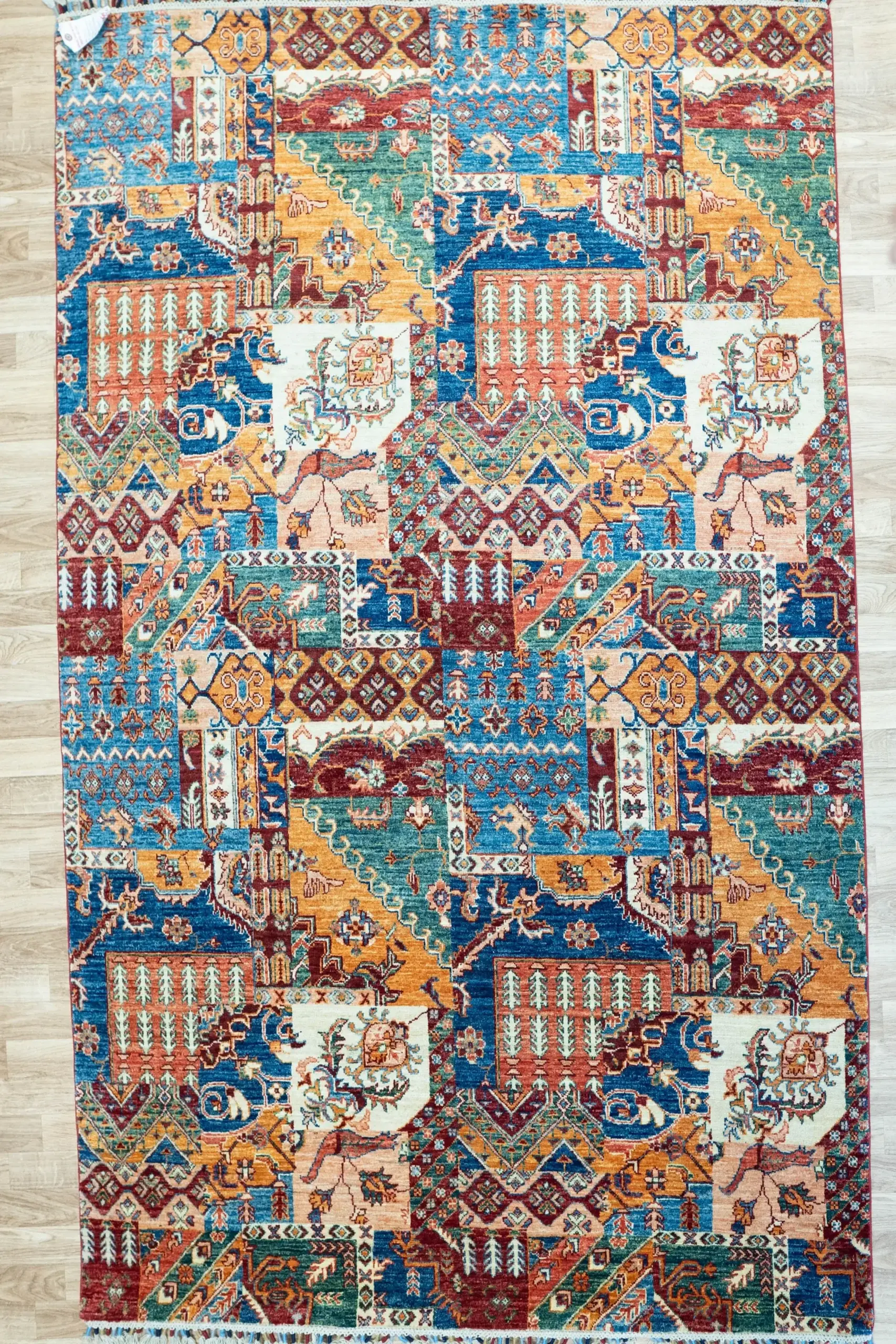 Khorjin Wool Rug 7.7 x 5.5' View 1