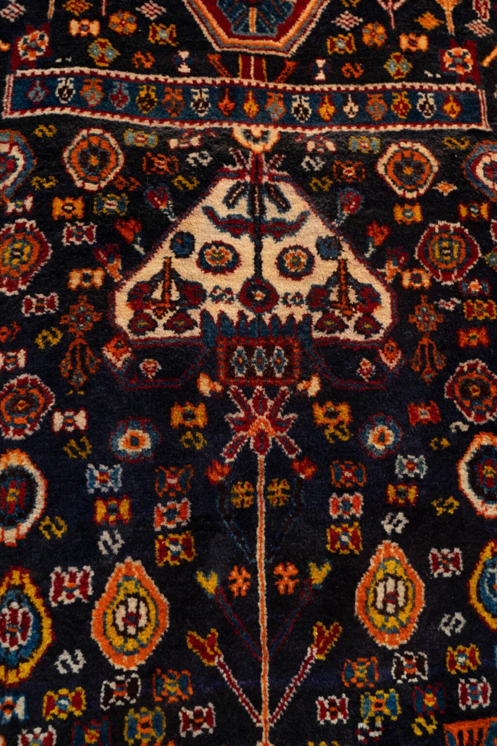 Qashqai Wool Rug 1.8'x4.10' View 12