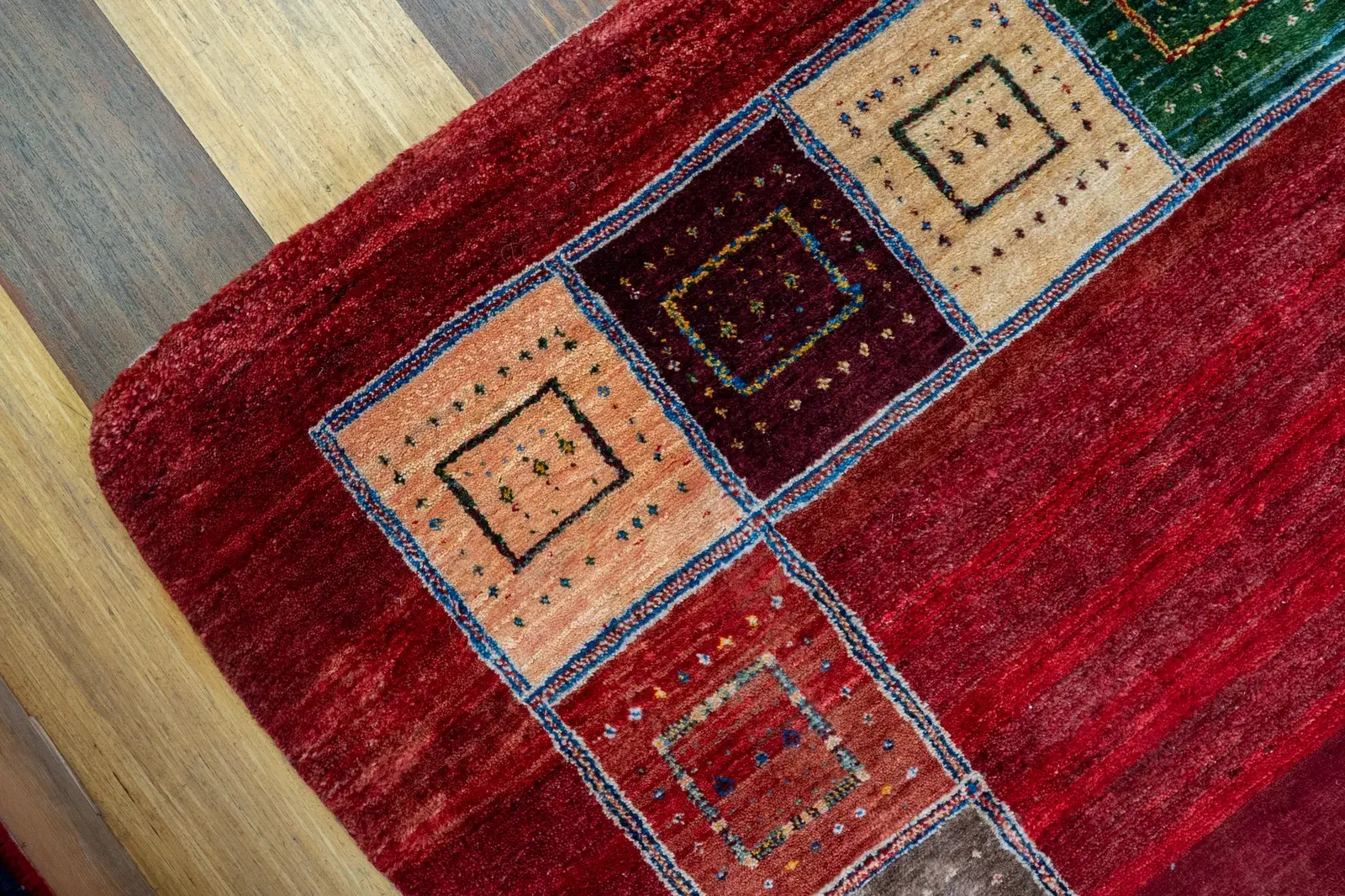 Gabbeh Rug 3925 – Genuine Hand-Woven Wool Oriental Rug View 2