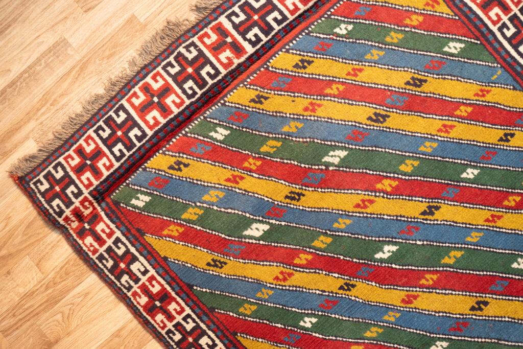 Sarouk Wool Rug 3.8'x6.7' View 4