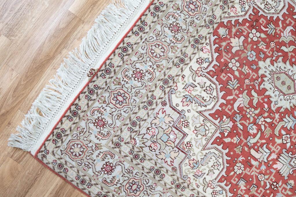 Tabriz Wool Silk Rug 5'x7' View 3