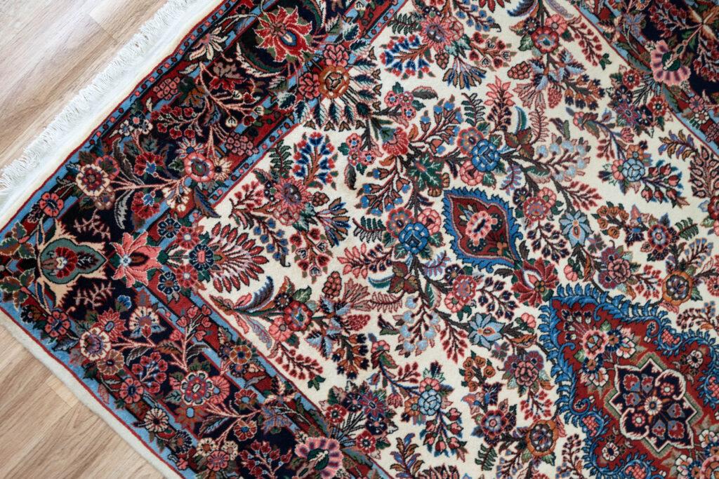 Sarouk Kurk Wool Rug 4.7'x6.10' View 4
