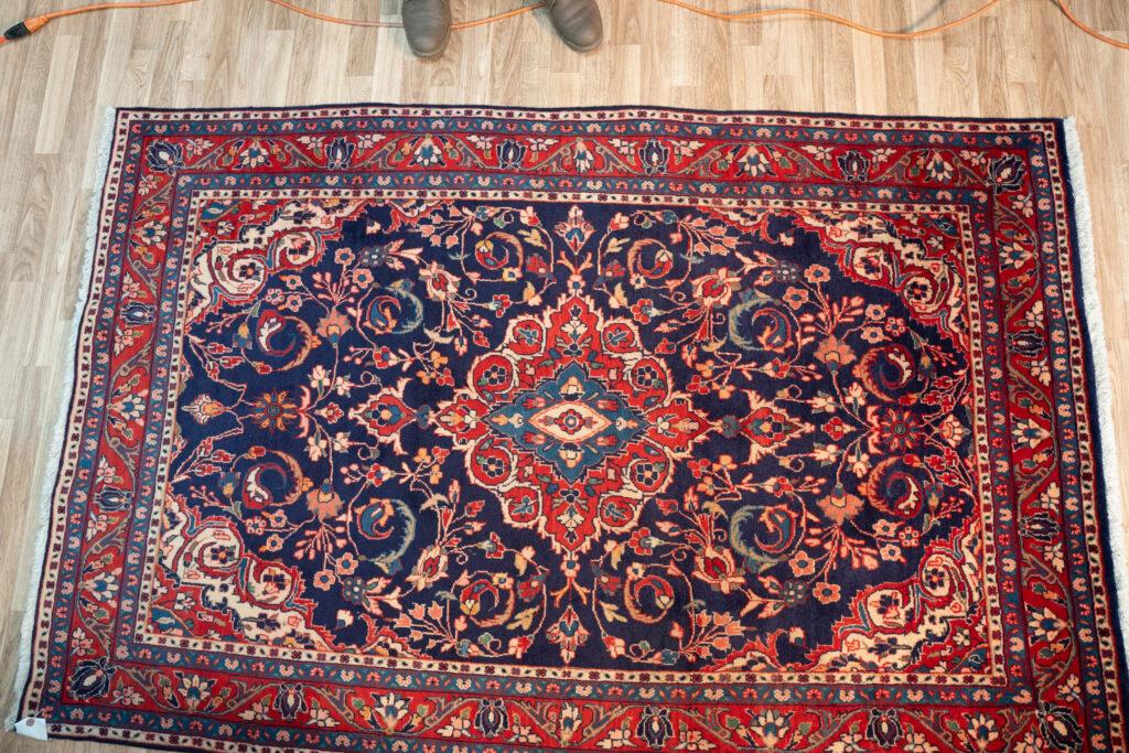Sarouk Wool Rug 4.5'x7.0' View 1