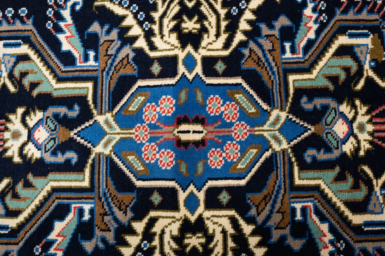 Kashan Wool Rug 2.1 x 3.1 View 1