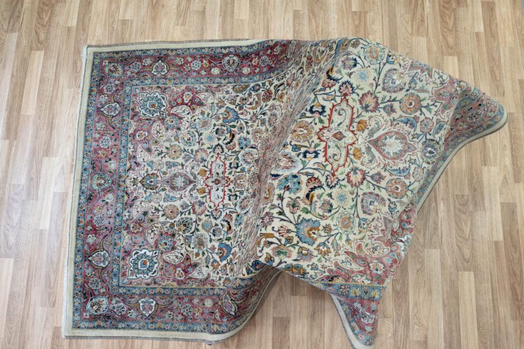 Sarouk Wool Silk Rug 4'x6' View 5