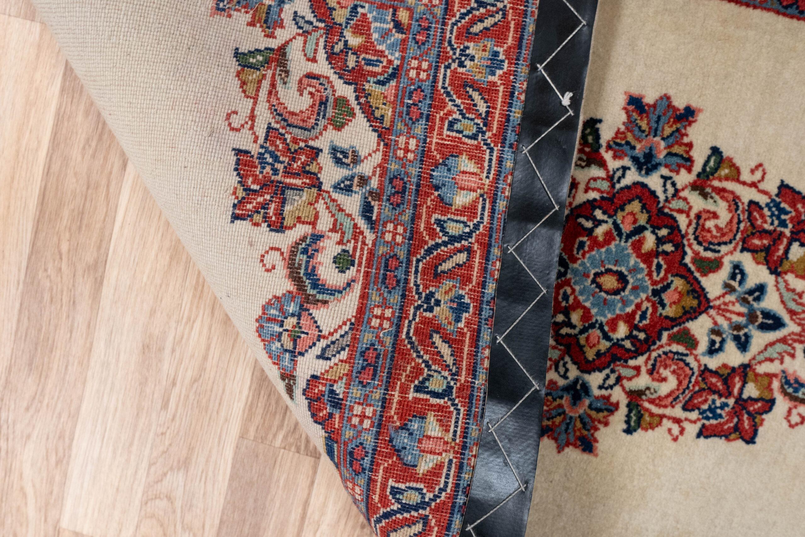 Sarouk Rug 2.3x4.1 View 4