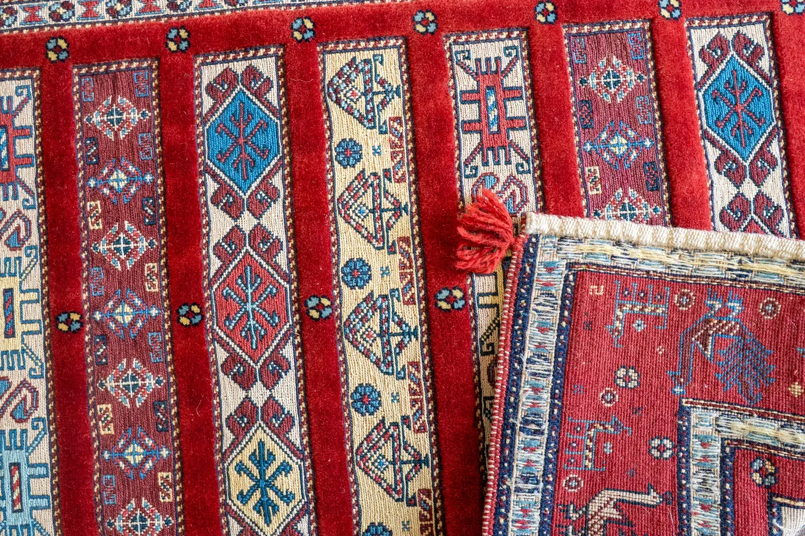 Kilim Rug 3908 – Genuine Hand-Woven Wool Oriental Rug View 4