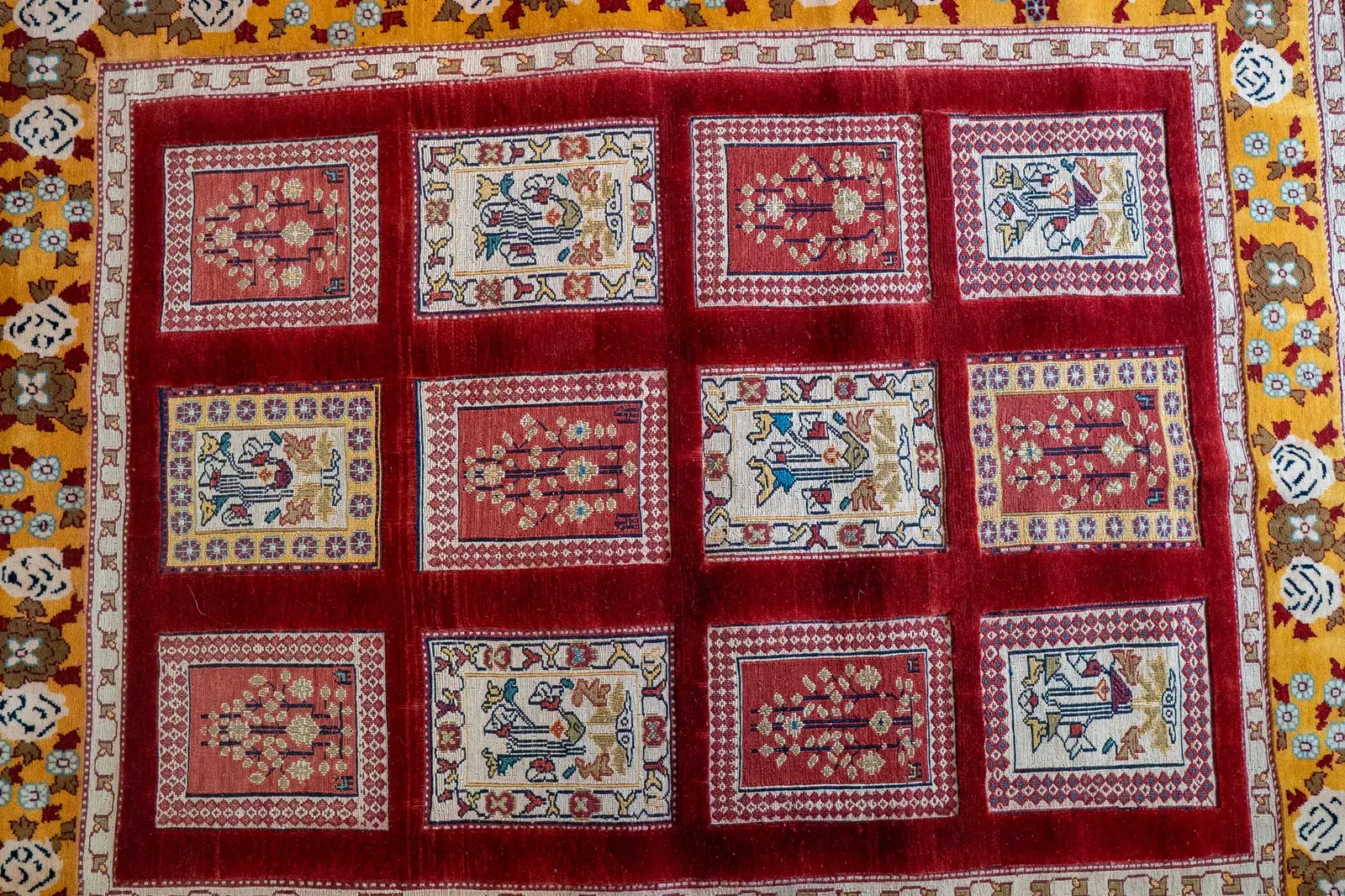 Gabbeh Rug AR-3927 – Genuine Hand-Woven Wool Oriental Rug View 5