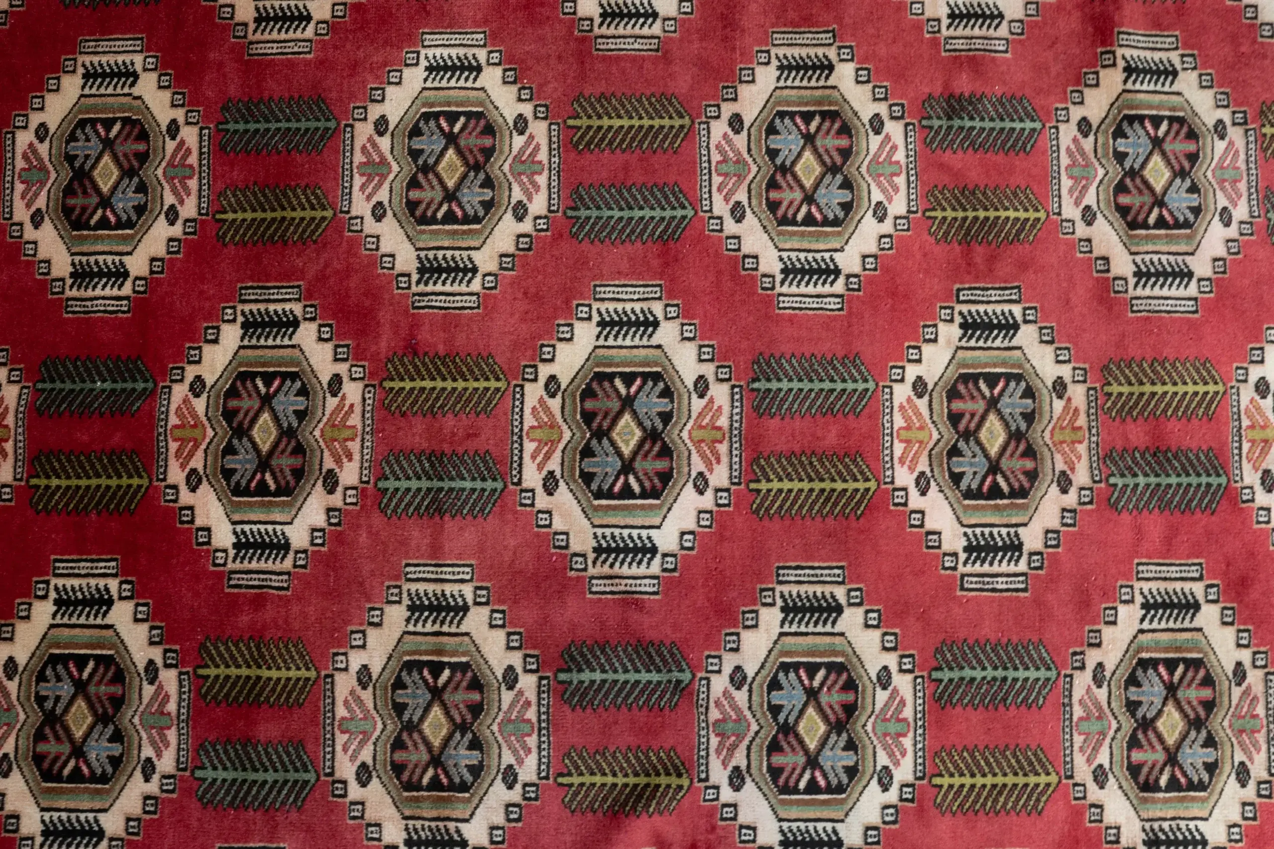 Turkmen Wool Rug 6.9 x 9.9 View 2