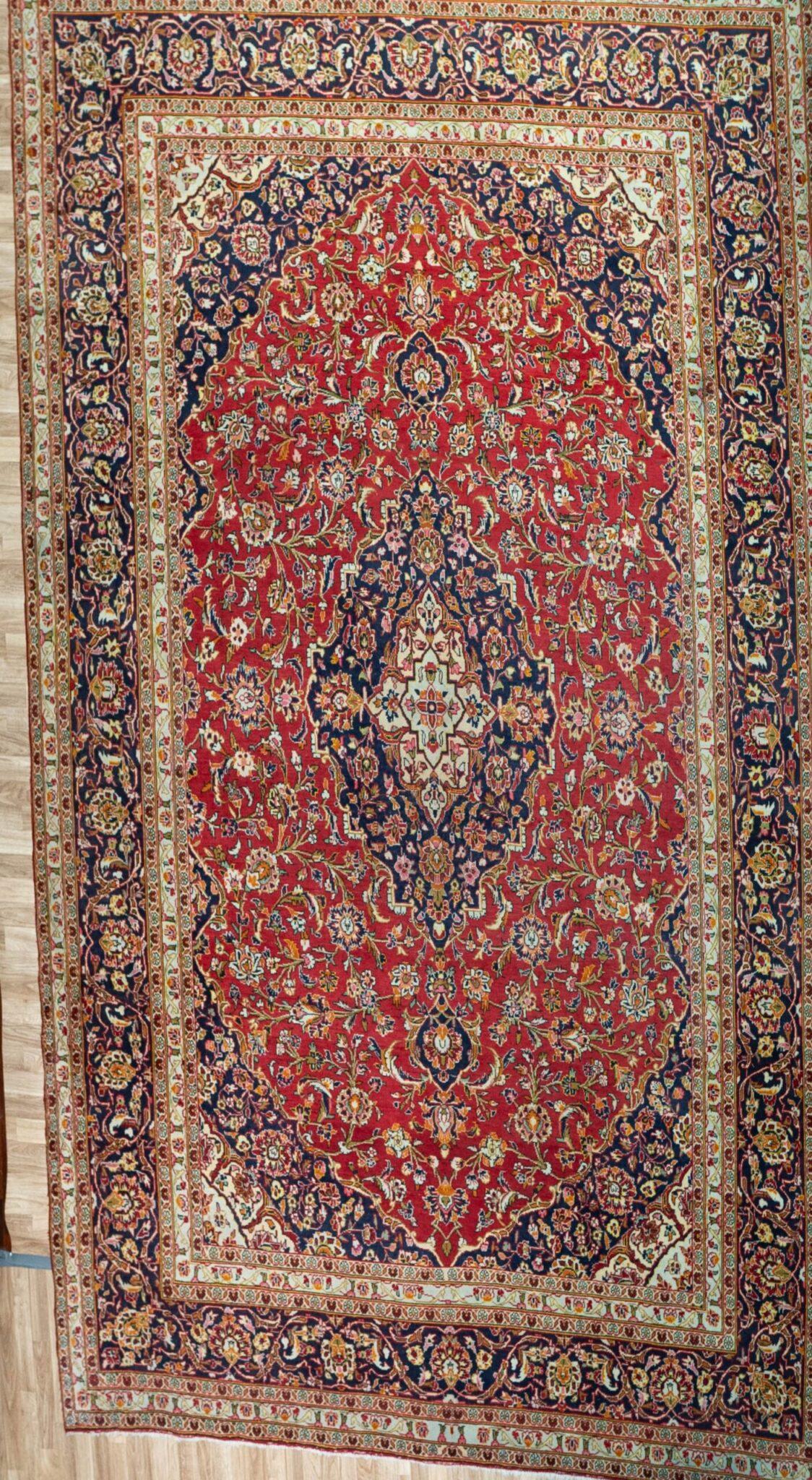 Kashan wool Rug 9.5'x12.8' View 1