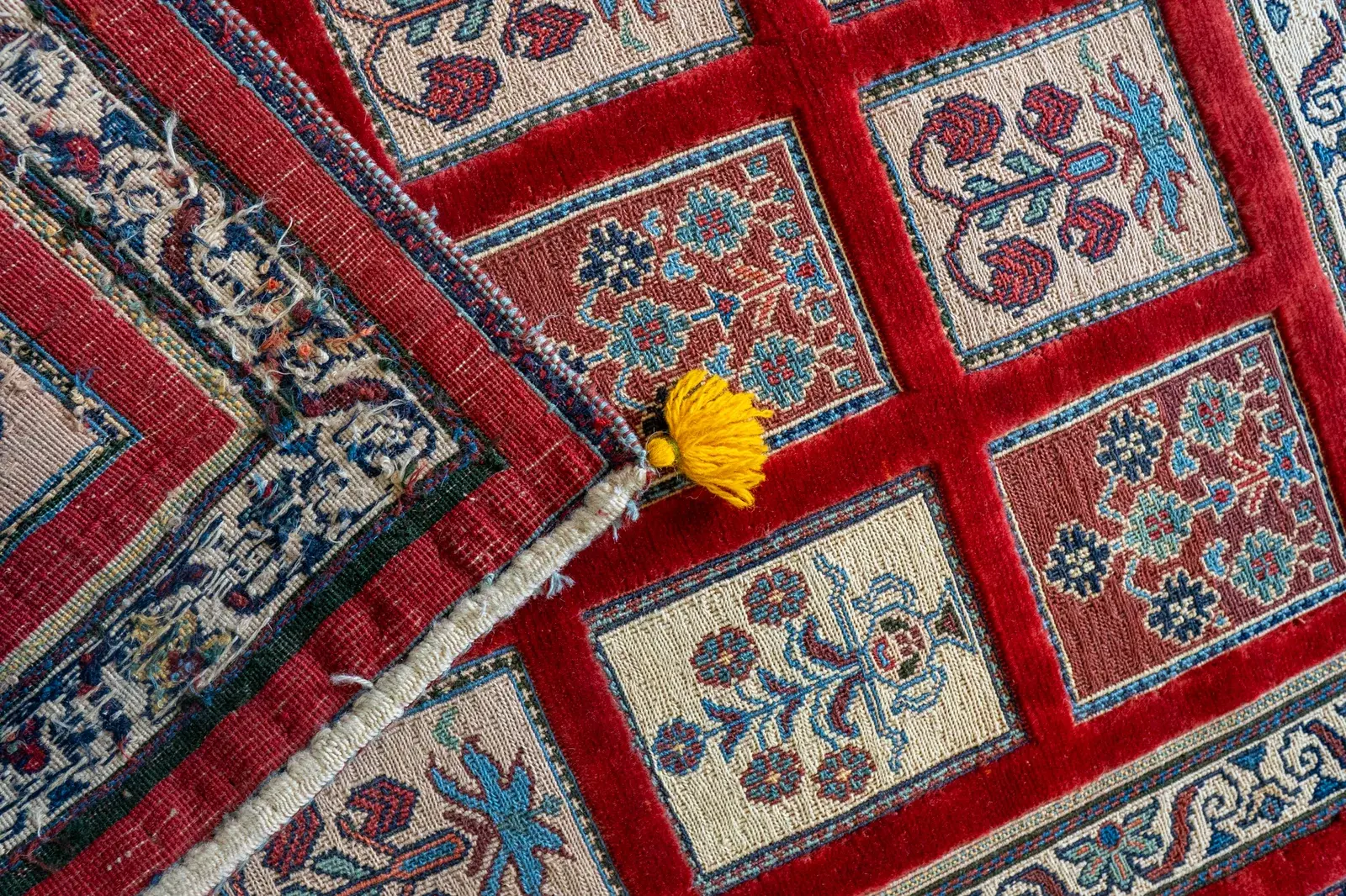 Kilim Rug 3913 – Genuine Hand-Woven Wool Oriental Rug View 4