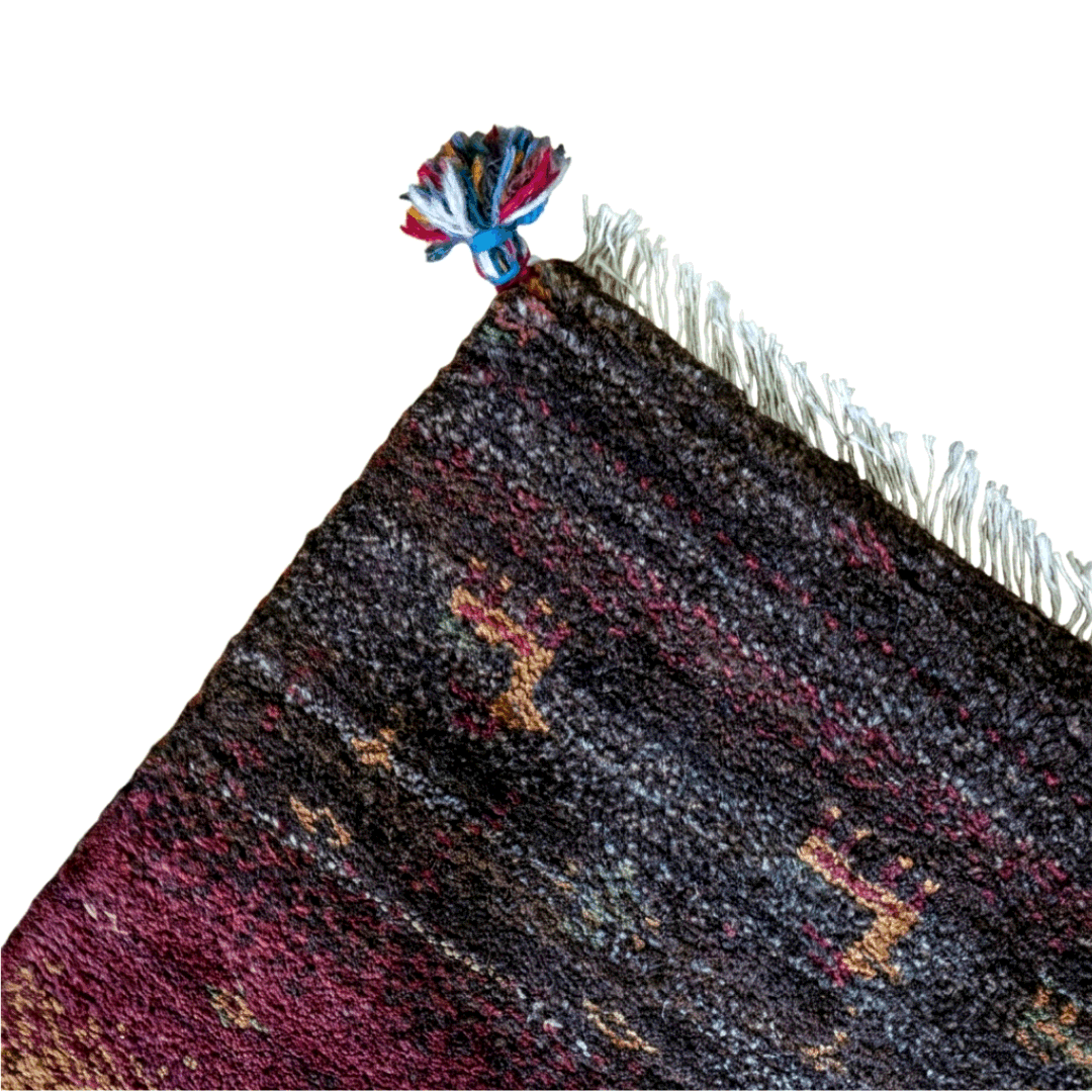 Gabbeh Rug 3926 – Genuine Hand-Woven Wool Oriental Rug View 7