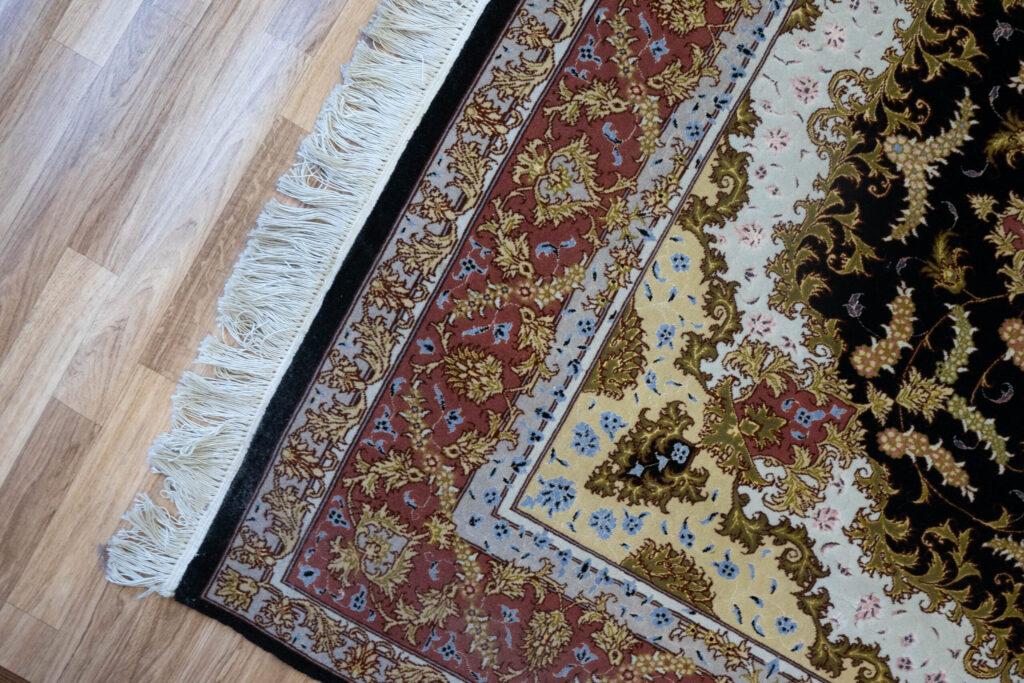 Tabriz Wool Silk Rug 5.6'x7.6' View 3