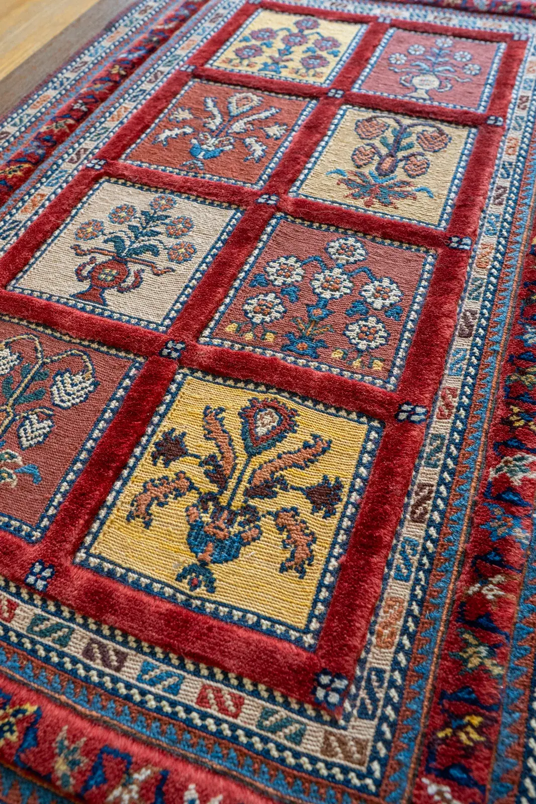 Kilim Rug 3915 – Genuine Hand-Woven Wool Oriental Rug View 5