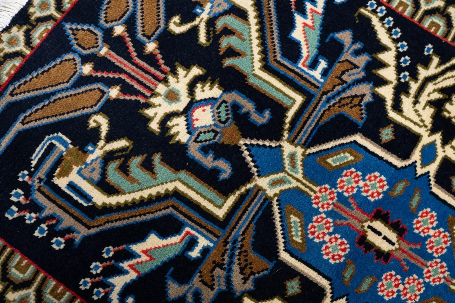 Kashan Wool Rug 2.1 x 3.1 View 2